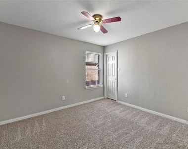 2825 Dawn Spring - Photo Thumbnail 18