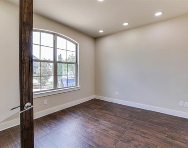 263 Timber Creek Lane - Photo Thumbnail 5