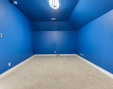 263 Timber Creek Lane - Photo Thumbnail 17