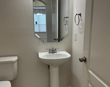 2820 Cascade Cove Drive - Photo Thumbnail 11