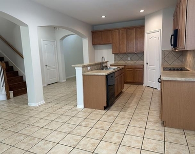 2820 Cascade Cove Drive - Photo Thumbnail 6