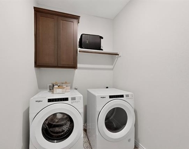 2804 Cain Drive - Photo Thumbnail 32
