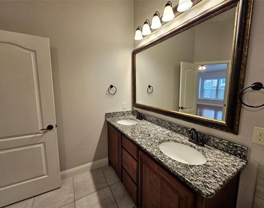 1105 Pheasant Crossing - Photo Thumbnail 23
