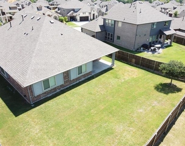 1105 Pheasant Crossing - Photo Thumbnail 5