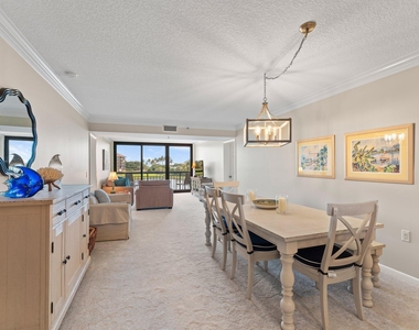 601 S Seas Drive - Photo Thumbnail 8