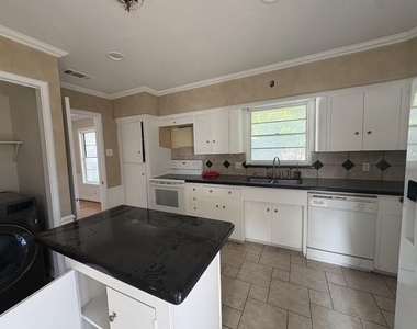 7525 Wentwood Drive - Photo Thumbnail 6