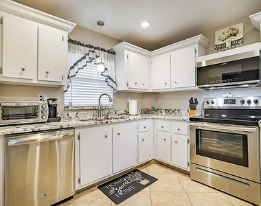 300 Intracoastal Place - Photo Thumbnail 16
