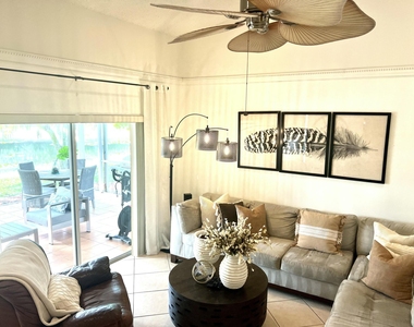 10614 Lake Shore Drive - Photo Thumbnail 10