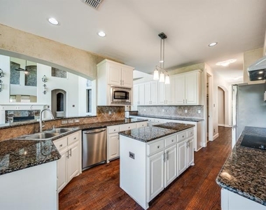 4463 Fallmeadow Drive - Photo Thumbnail 14
