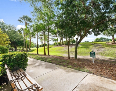 136 Ashley Court - Photo Thumbnail 21