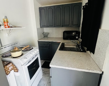 19530 Nw 11th Avenue - Photo Thumbnail 2