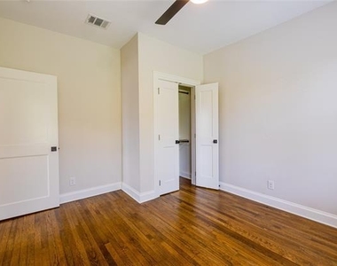 2837 Hemphill Street - Photo Thumbnail 20