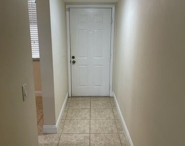 3516 Whitehall Drive - Photo Thumbnail 11