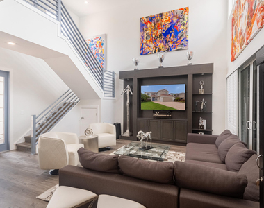 8216 Heritage Club Drive - Photo Thumbnail 6