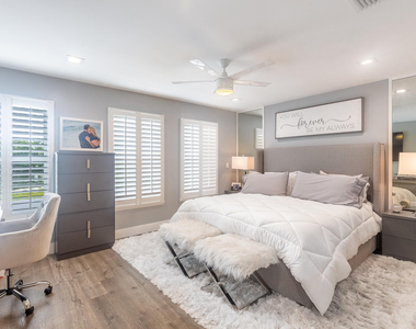 8216 Heritage Club Drive - Photo Thumbnail 16