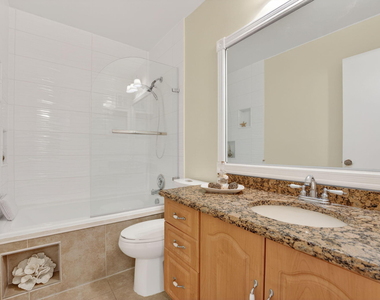 3951 Ne 17th Avenue - Photo Thumbnail 11