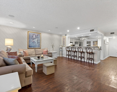 3951 Ne 17th Avenue - Photo Thumbnail 7