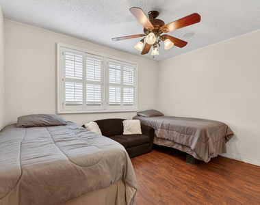 3951 Ne 17th Avenue - Photo Thumbnail 10