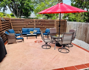601 N E Street - Photo Thumbnail 23