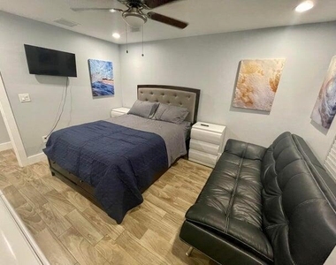 601 N E Street - Photo Thumbnail 17