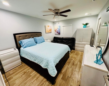 601 N E Street - Photo Thumbnail 18