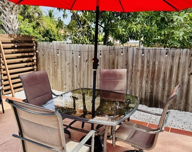 601 N E Street - Photo Thumbnail 29