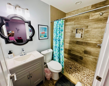 601 N E Street - Photo Thumbnail 12