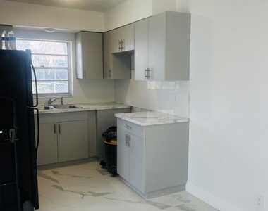 1471 Nw 20th Street - Photo Thumbnail 7
