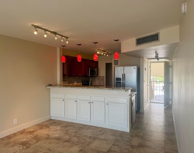 4501 Ne 21 Avenue - Photo Thumbnail 13