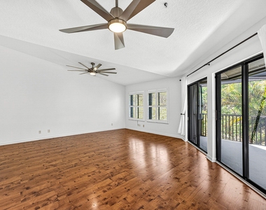 5662 Se Schooner Oaks Way - Photo Thumbnail 8