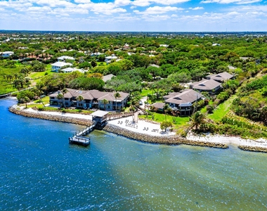 5662 Se Schooner Oaks Way - Photo Thumbnail 1