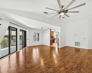 5662 Se Schooner Oaks Way - Photo Thumbnail 7
