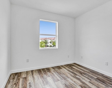 9081 Sw 169th Court - Photo Thumbnail 28