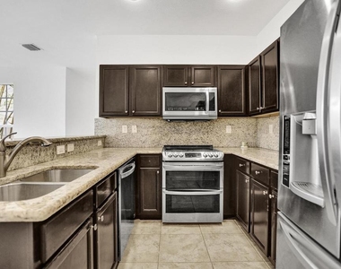 9081 Sw 169th Court - Photo Thumbnail 5