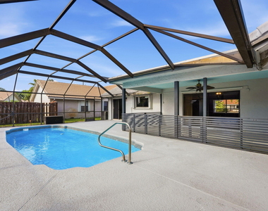 9284 Laurel Green Drive - Photo Thumbnail 34