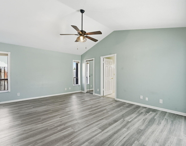 9284 Laurel Green Drive - Photo Thumbnail 28
