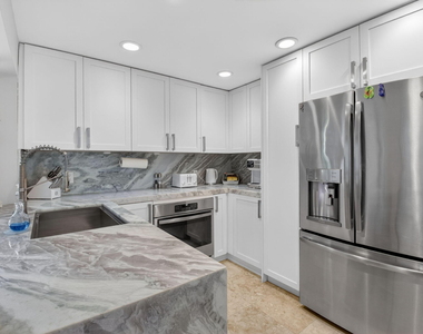 122 Andrews Avenue - Photo Thumbnail 20