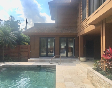 122 Andrews Avenue - Photo Thumbnail 7