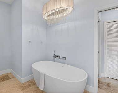 122 Andrews Avenue - Photo Thumbnail 38