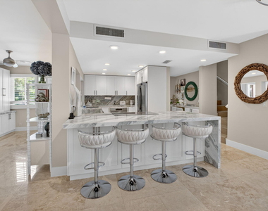 122 Andrews Avenue - Photo Thumbnail 17