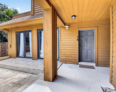 122 Andrews Avenue - Photo Thumbnail 1