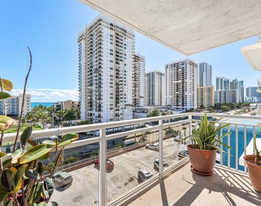 1600 S Ocean Drive - Photo Thumbnail 21