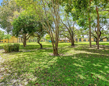 507 Meadows Circle - Photo Thumbnail 22