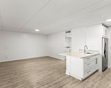 507 Meadows Circle - Photo Thumbnail 8