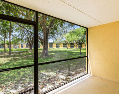 507 Meadows Circle - Photo Thumbnail 19