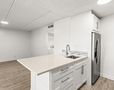 507 Meadows Circle - Photo Thumbnail 4