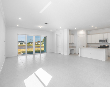 13885 Se Riversway Street - Photo Thumbnail 6
