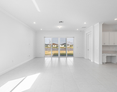 13885 Se Riversway Street - Photo Thumbnail 5