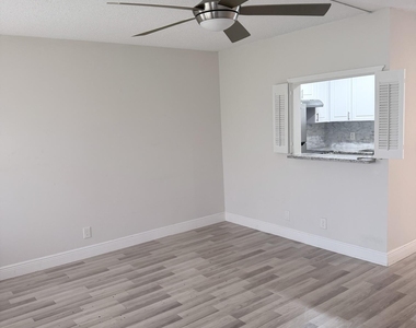 204 Canterbury I - Photo Thumbnail 3