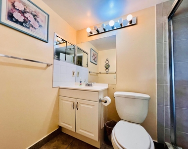 142 Cambridge F - Photo Thumbnail 8